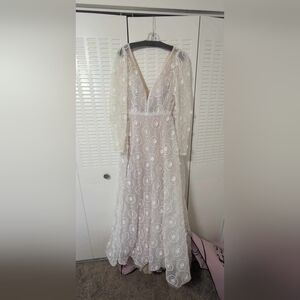 Elegant White Lace Dress